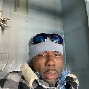 Meet your Posher, Carlos